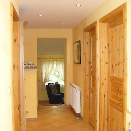 Сasa de vacaciones Ferienhaeuser-am-eichenberg-haus-2