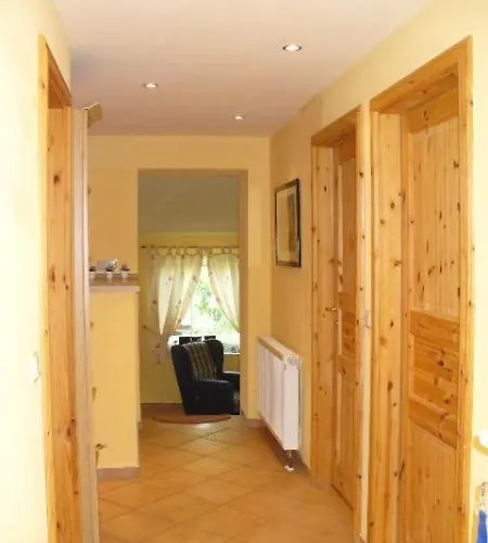 Semesterbostad Ferienhaeuser-am-eichenberg-haus-2