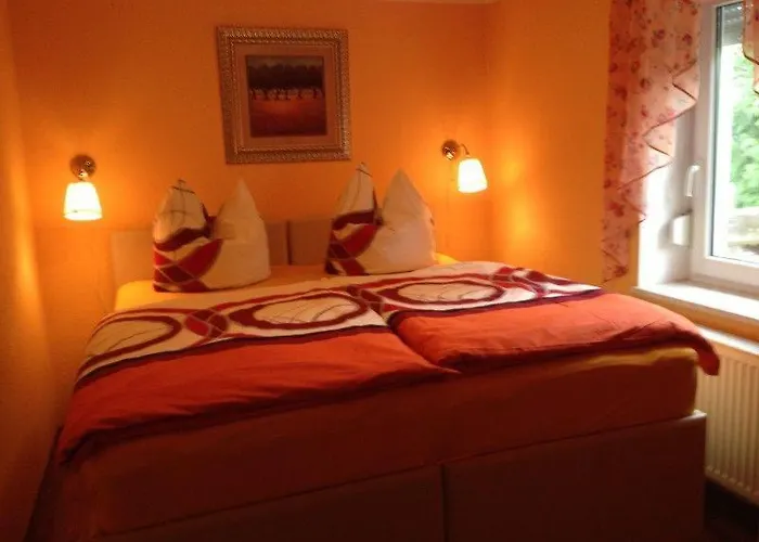 Semesterbostad Ferienhaeuser-am-eichenberg-haus-2 *